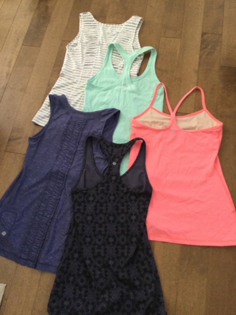 Lululemon tank bundle - Picture 2 of 6